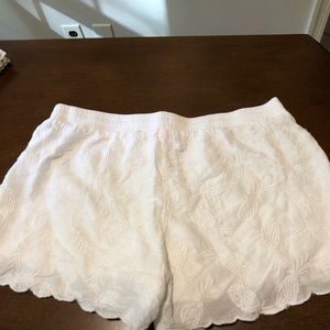 Lilly Pulitzer white shorts